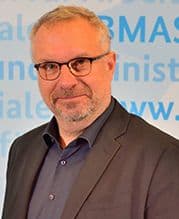 Das Bild zeigt ein Portraitfoto von Dr. Klaus Bermig.