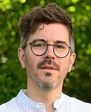 Das Bild zeigt ein Portraitfoto vonDr. Philipp Ramos Lobato.
